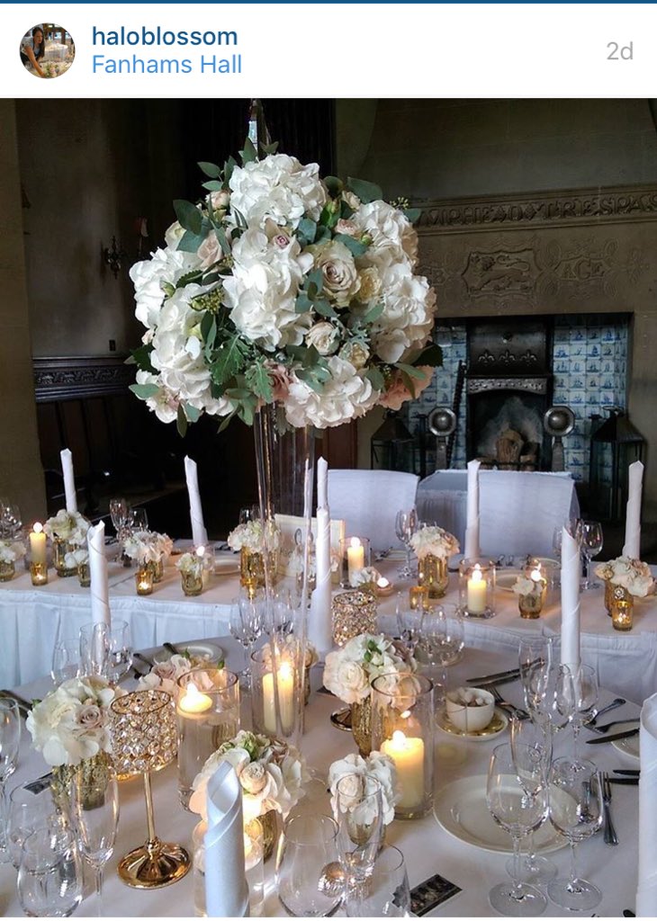 StephanieDove24's tweet photo. I am in luuurrrve with this arrangement @haloblossom #topclass #flowers #wedding #essex https://t.co/4GDDVE1OUU