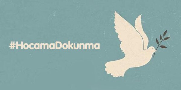 DikenComTr's tweet photo. Twitter da akademisyenlere sahip çıktı: #HocamaDokunma, o barış bu ülkeye gelecek! https://t.co/trRcacK0OY https://t.co/gen0Yx0skB