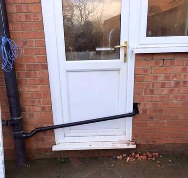 multifixh's tweet image. spot the minor error in this job :-)  take your time -lol