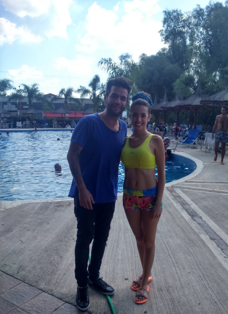 milycantelmi's tweet photo. @SandroPuentes pasó por @modoveranocptv!  Gracias y que sigan los éxitos!  #dulceamor y ahora #elfuturodelpasado 🎤🎶 https://t.co/uSgClskNn8