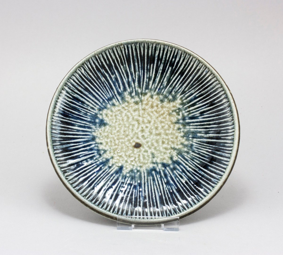 leachpottery's tweet image. Our next show @leachpottery is selected by John Bedding includes this beauty by Tomoo Hamada, 23 Jan - 14 Mar