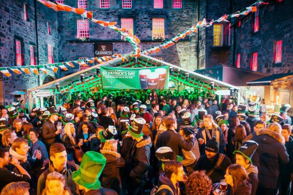 the3sistersbar's tweet image. Welcome to #Edinburgh's LittleIreland #Cowgate #3SisStPats facebook.com/events/1256795… @WhatOnEdinburgh @WhatsOnEdinburg