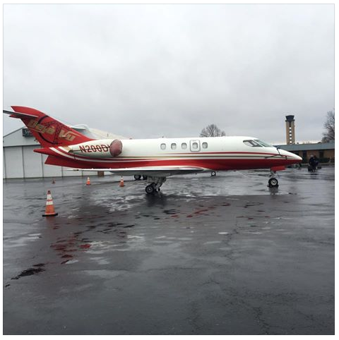 scoopnash's tweet photo. #Nashville who knew @DejavuNashville had a private jet? #Syberjet #SJ30 #classy #airplane #aircraft #strippers #BNA https://t.co/6lVtFQu37h