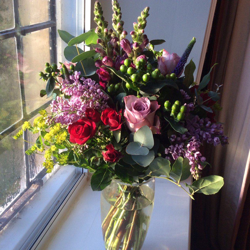 dovecotealice's tweet image. #Lilac is now available, it makes a really pretty #cut flower. Support your #localflorist &amp;amp; have more unusual blooms