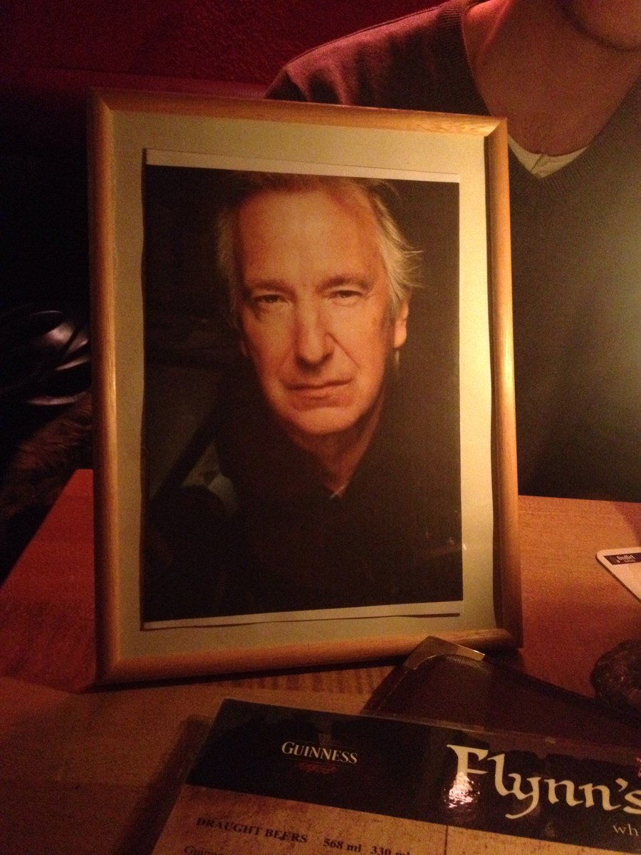 RheinReporter's tweet photo. In Gedenken an #AlanRickmann. (@ Flynn's Inn in Bonn) https://t.co/o5ae7A89H1 https://t.co/Wa4FvPCQ8K