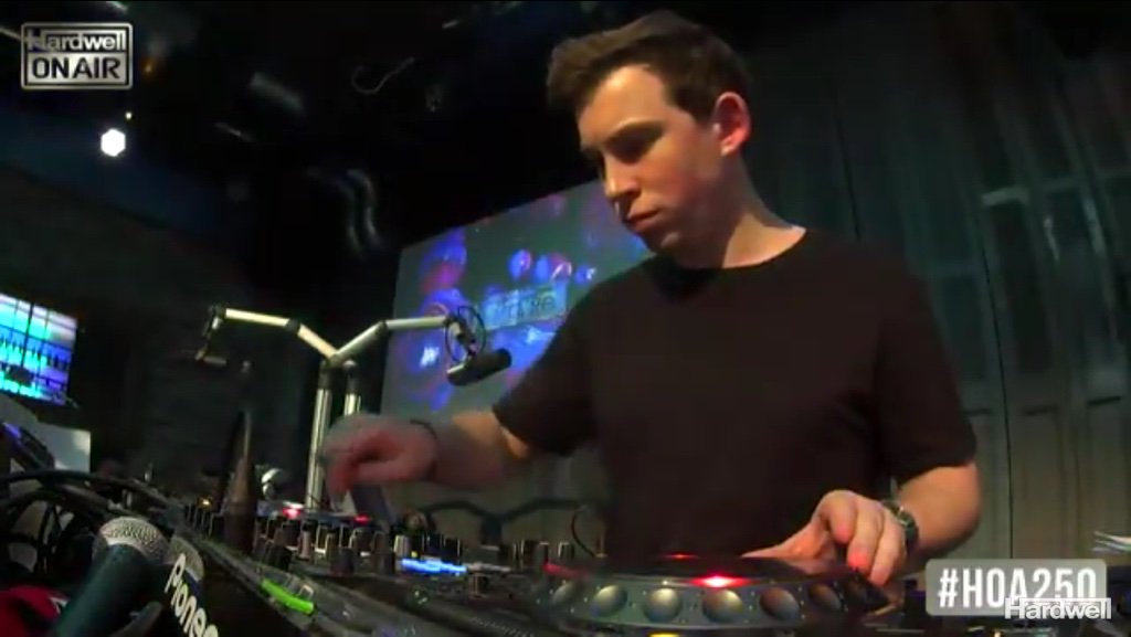 AnonymousBSC's tweet photo. From Ecuador 😏🙌🏼🇨🇴#HOA250 https://t.co/Td7Jo9B9wE
