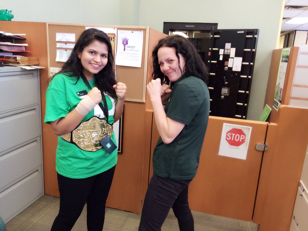 bananenfreiheit's tweet photo. #TDJasperAve does a 🎩 trick w/ 3️⃣ double top📦📦📦 #htww1 #LEIoftheTiger #doyousmellwhattheflockiscooking https://t.co/iHPziIH3oK