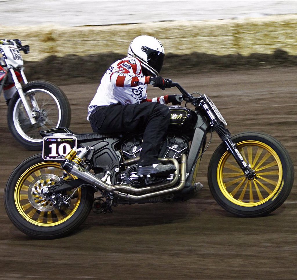 indianmotocycle's tweet image. #SuperHooligans aren't afraid to slide corners. @RolandSands #turnandburn from IV League #FlatTrack at #DelMar.
