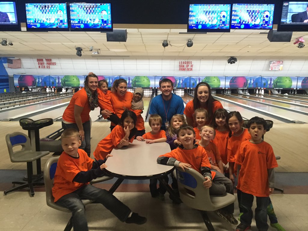 @DenverChannel my @BGCWeld Kindergarten Enrichment kids all sporting their orange today! #broncospride #OrangeFriday