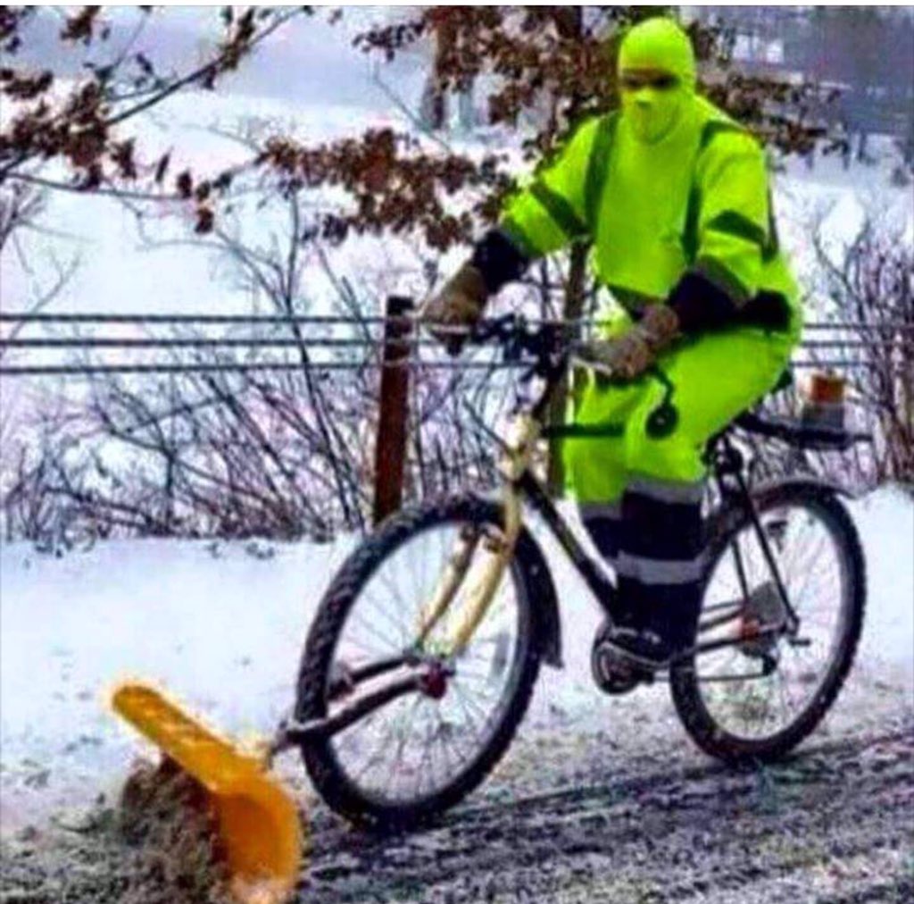 KildareMet's tweet photo. Snow ploughing in Ireland! https://t.co/GfGCcizjlE