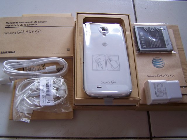 MINAT PESAN/ORDER Samsung I9505 Galaxy S4 Rp.1.600.000. Order►0822-9127-5848 PIN:22D7F4E1