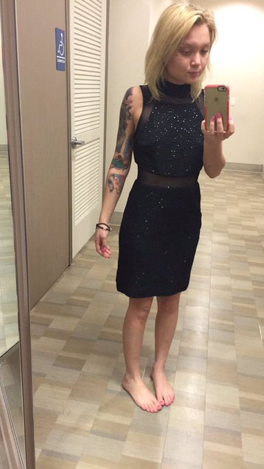 can any industry girl bring any black jewelry, black heels, or she is 7- 7 1/2 -8 that'll match I am<a href="/tag/dakotaskye"class="tags"><span>#dakotaskye</span></a>