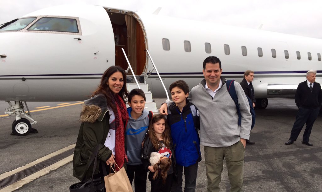 JetSmarter's tweet image. Flying with the Wild family. NYC to Lauderdale on the luxurious Challenger 850. #JetShuttle #ReadyJetGo #Jetsetter
