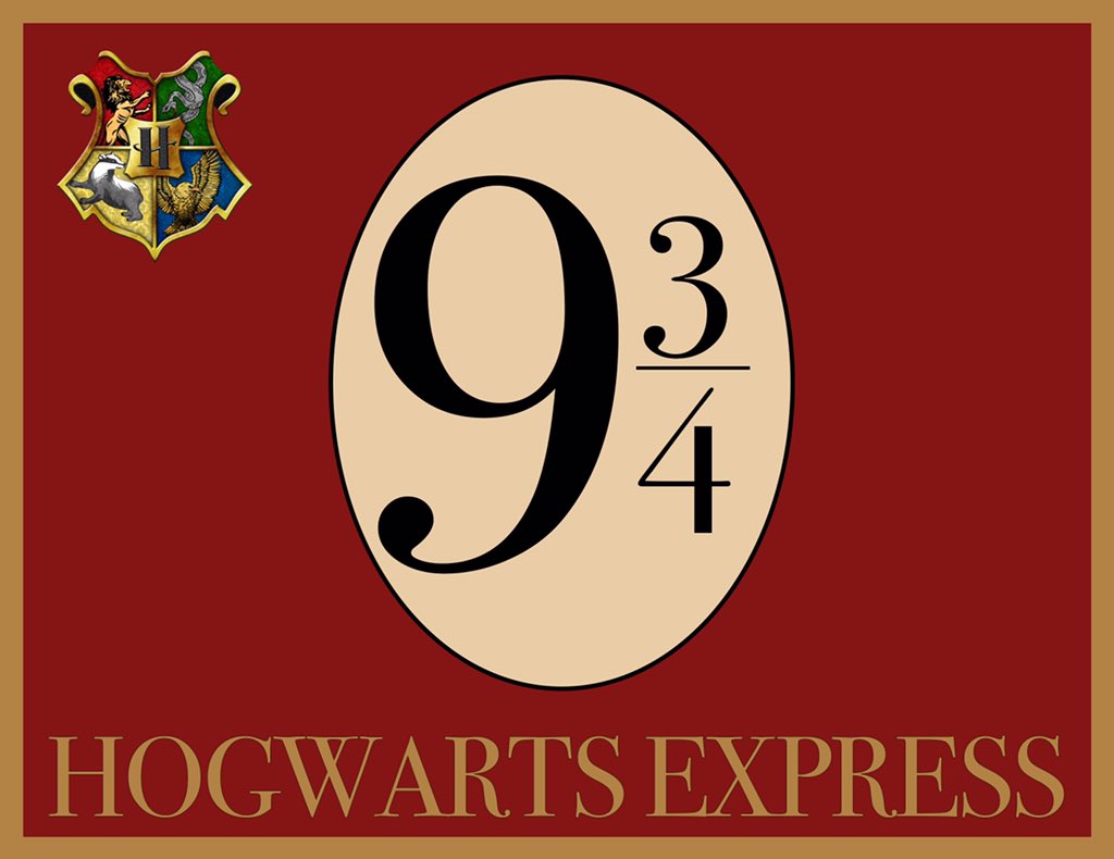 9 3 четверти число. Платформа 9 и 3/4 Гарри Поттер табличка. Хогвартс экспресс платформа 9 3/4. 9 И три четверти Гарри Поттер. Платформа 9 и 3 четверти из Гарри Поттера для печати.