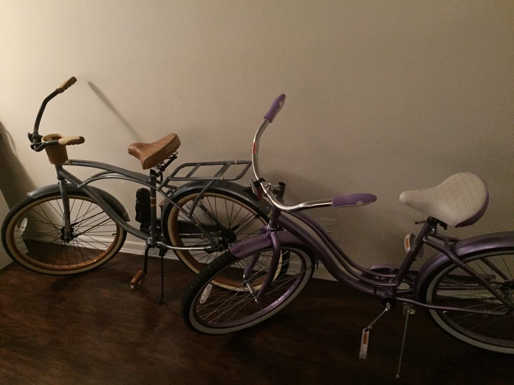 Lindzlou85's tweet image. Our new bikes #iloveFL #bikeflow