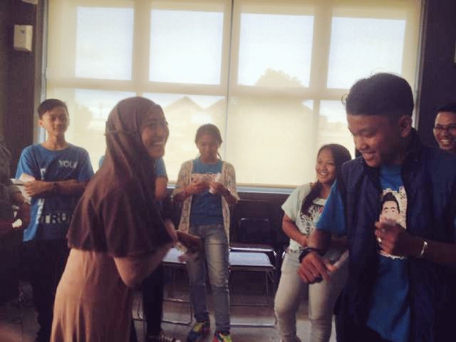 dsyaudn12's tweet photo. candid😂 pas lagi hukuman joget yakan?😄 seruseru👏 @The_Big_FaRian @Rian_idoljunior @kiki_william24 @FarianGathering https://t.co/cJXoNW5dy2