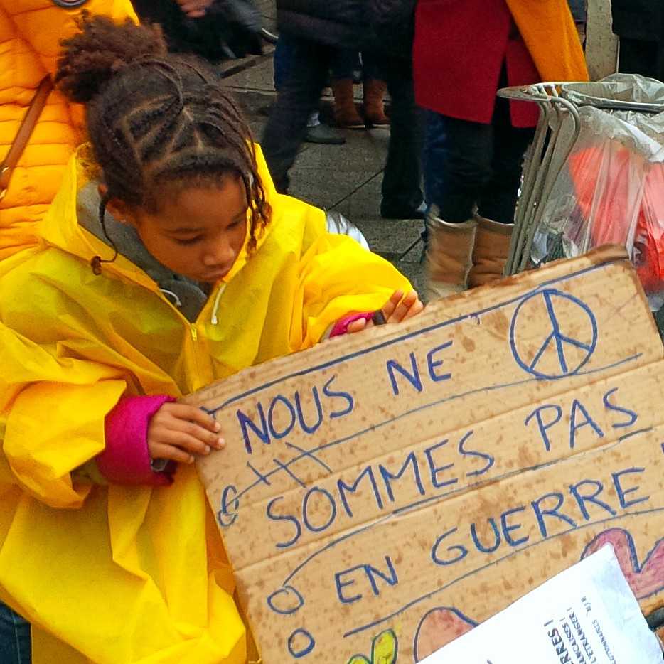 Elena Comelli Non A L Etatdurgence Nous Ne Sommes Pas En Guerre Tousbinationaux Republique Paris T Co Eh7cq7fwnf