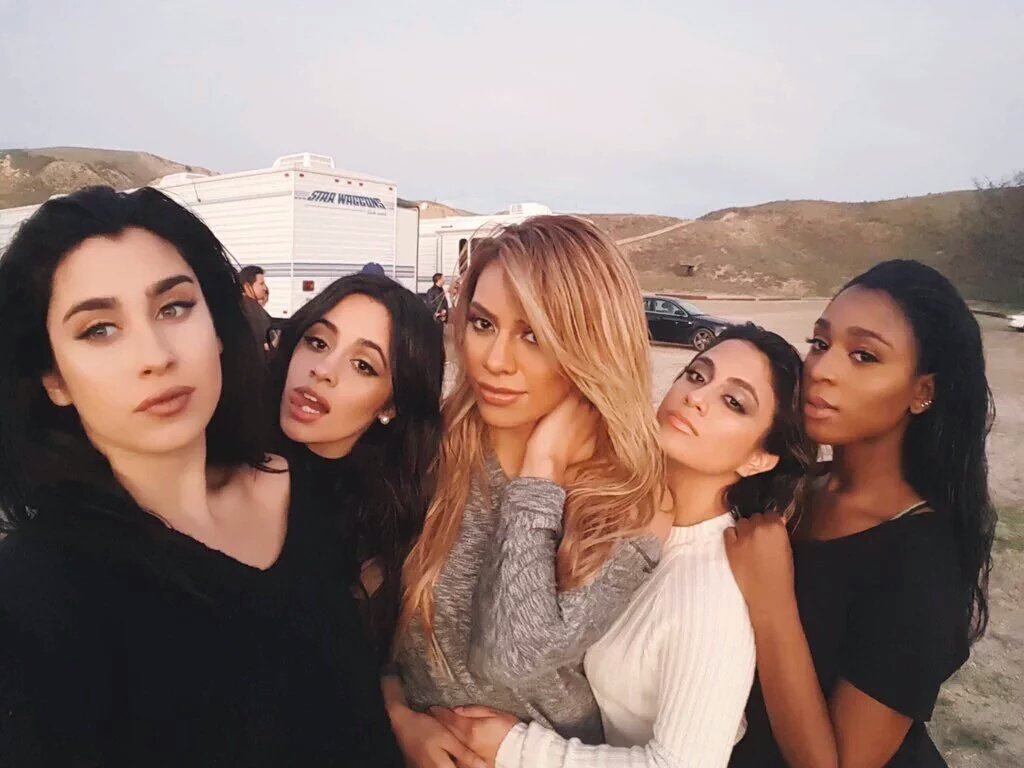 FernandaDuartez's tweet image. É videoclipe 😍😍😍
#FifthHarmonyIsback