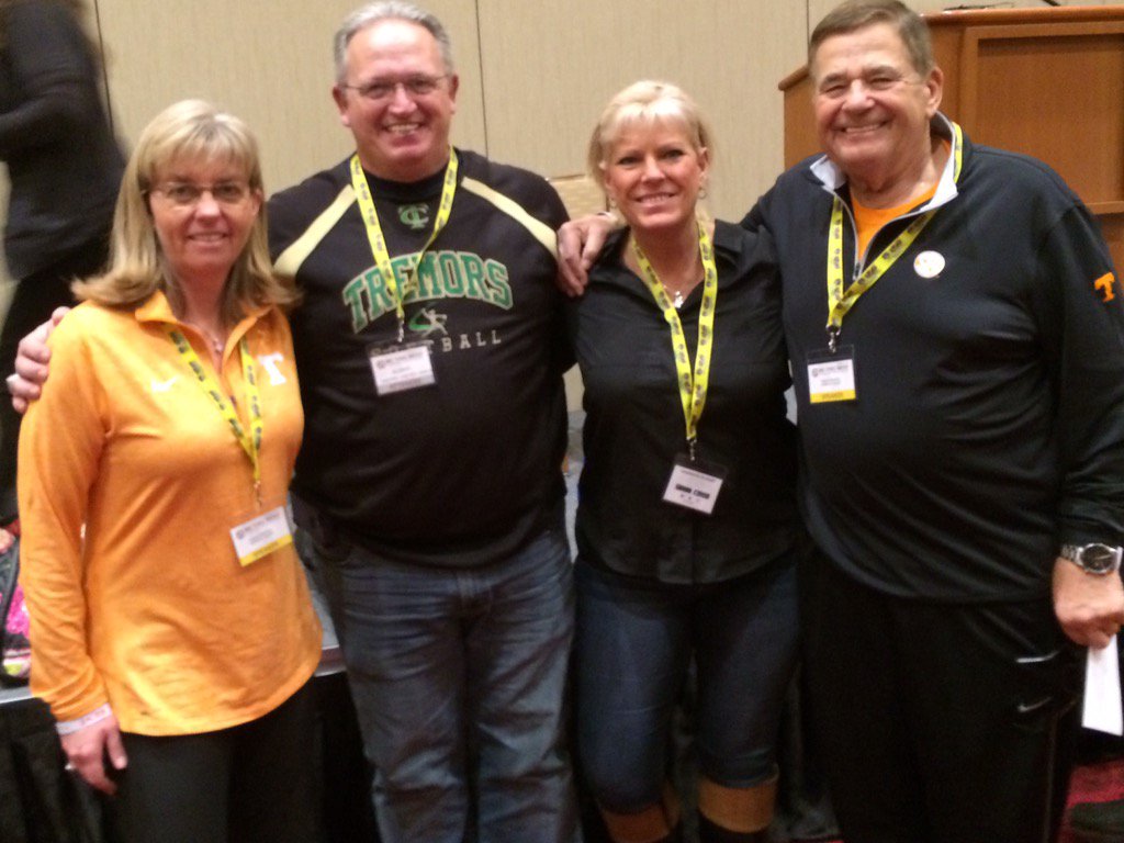 Kaceybids11's tweet photo. Married softball coaches meeting legendary married Tennessee softball coaches Karen &amp; Ralph Weekly! @BeTheBestClinic https://t.co/HdlFiF9vNr