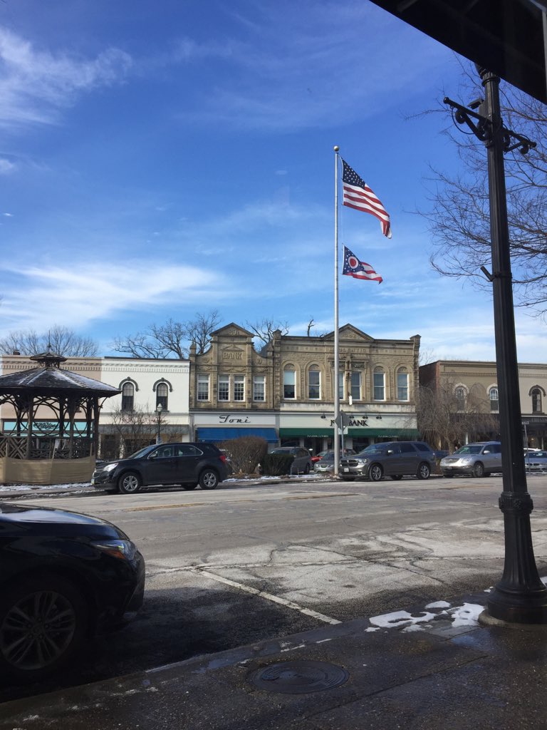 #chagrinfalls is one of my favorite small towns outside of #cleveland ! #atravellingteen #ohio