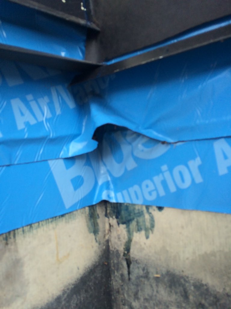 Stephen_Epp's tweet image. Unsupported and tenting membrane!   #buildingscience #selfadhered #blueskin #deficiency