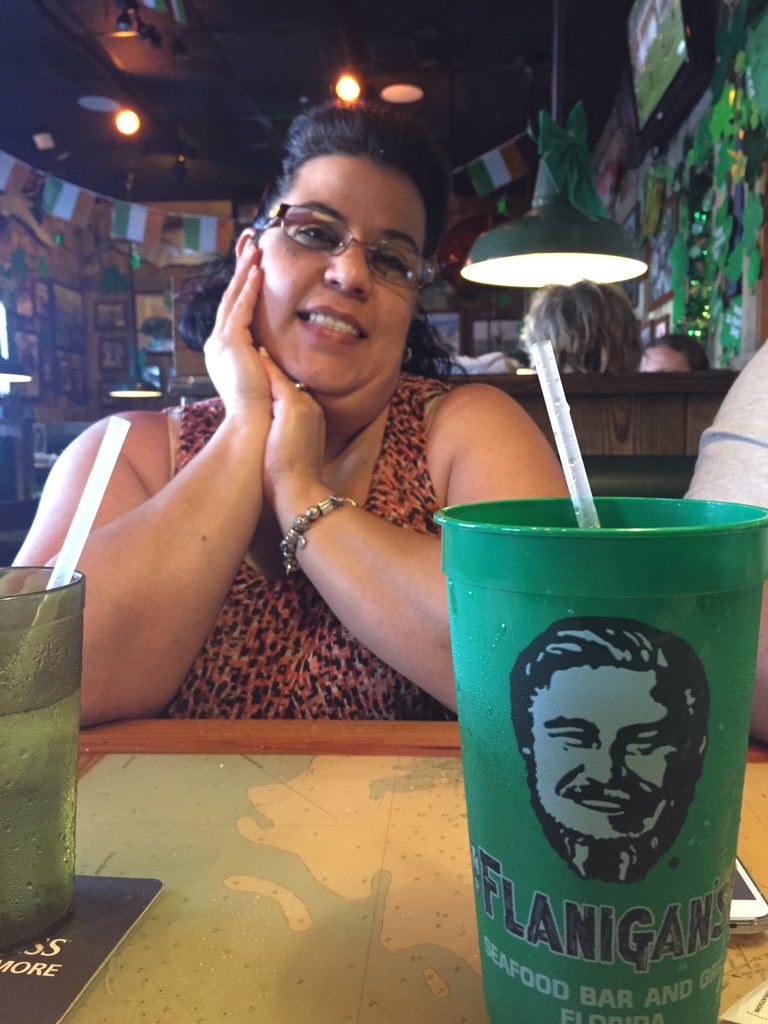 andres_menahem's tweet photo. HBD to my biggest blessing. Thank you for everything you do ma 💜 #SheGettingOld #MiVieja https://t.co/8Cr5fa37ra