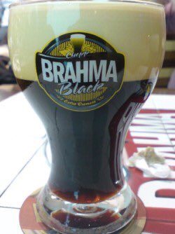 SPFCSarasota's tweet photo. Brahma Black, oooo how I miss it. #beer #beerlover #coldbeer #BrahmaBlack #BrazilianChopp https://t.co/phgT85ejgj