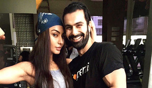 imshiva17's tweet photo. Missed @AshmitPatel and @MaheckChahal and their awesome performance on this evening #PowerCouple https://t.co/3P7Aq8N74s