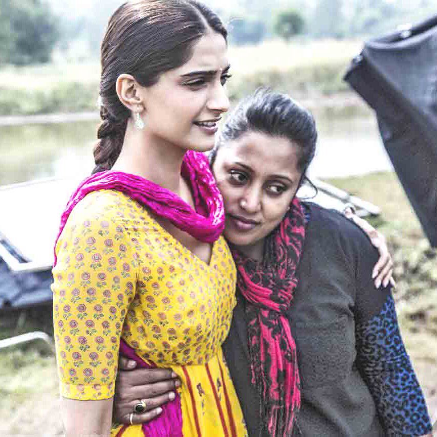 digenieus's tweet photo. #FearlessNeerja @sonamakapoor @shabinaakhan - awesome team ... https://t.co/fQKyMVqhgf