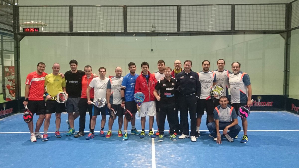 marcecapitani's tweet photo. @LaLigaDPadel @marcecapitani @Nav_deportiva excelente jornada de clinic en vilagarcia se Arousa. Arousa Padel https://t.co/raYLLO9axN