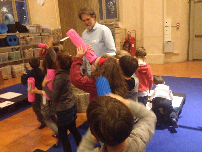 Siamo al <a href="/MUBA_Milano/">MUBA</a> per scoprire tante cose strane in un laboratorio a sorpresa! #giochiamoinsieme #kindersorpresa