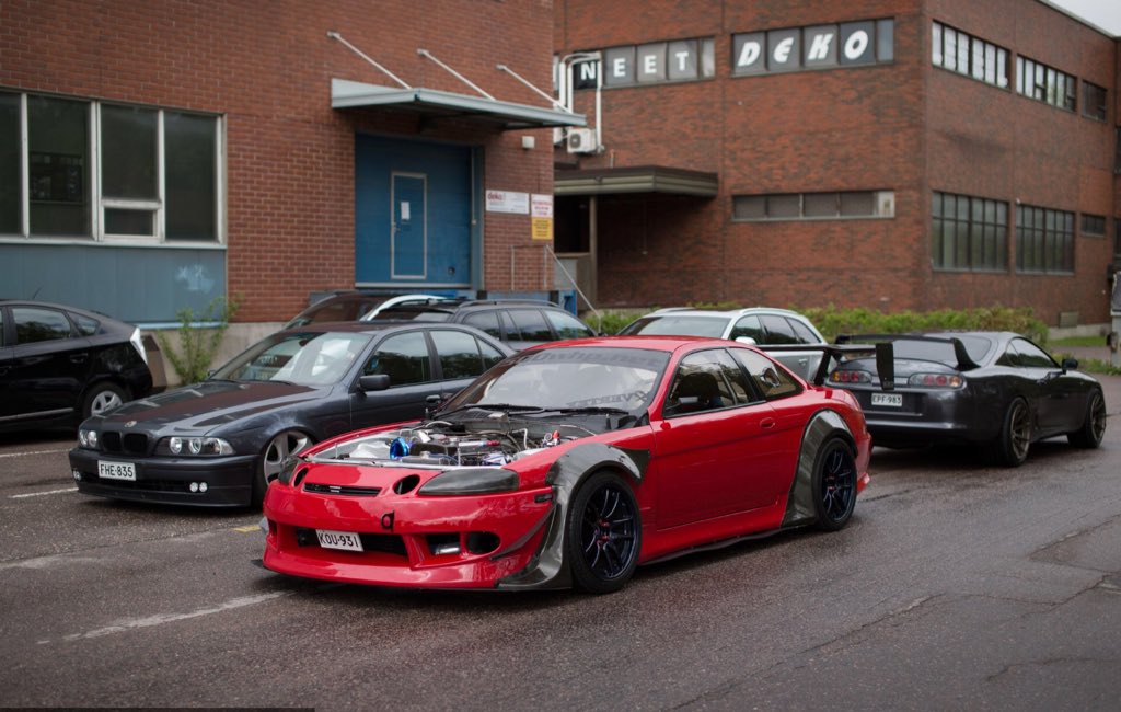 RealStance tweet picture