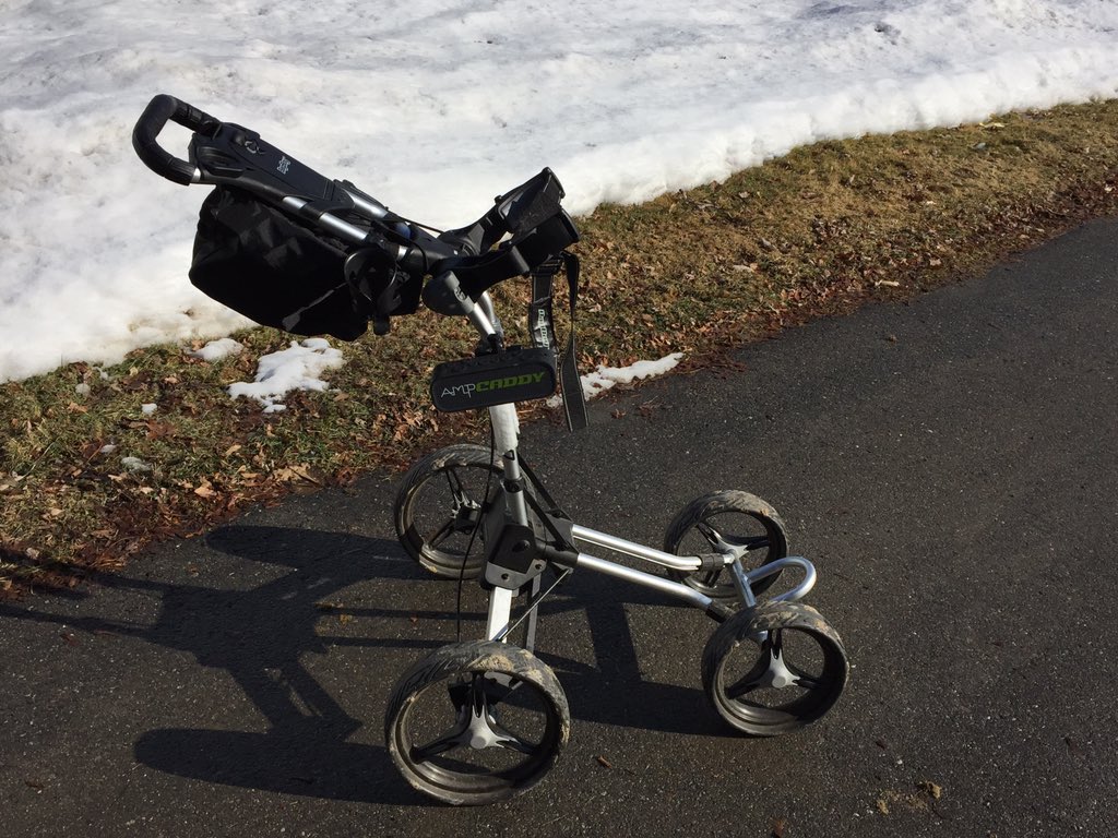 HalleeRunner's tweet image. This @ampcaddy will hookup to just about anything! No golf cart required!!@golflife #Review