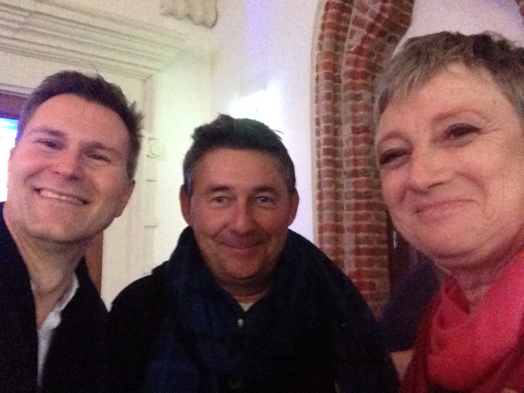 Met <a href="/RudiVranckx/">Rudi Vranckx</a> en #MartineTanghe in #gent op Het Vooruitzicht 2016 van @vrtderedactie #hvz16 <a href="/VRTjournaal/">VRTjournaal</a>