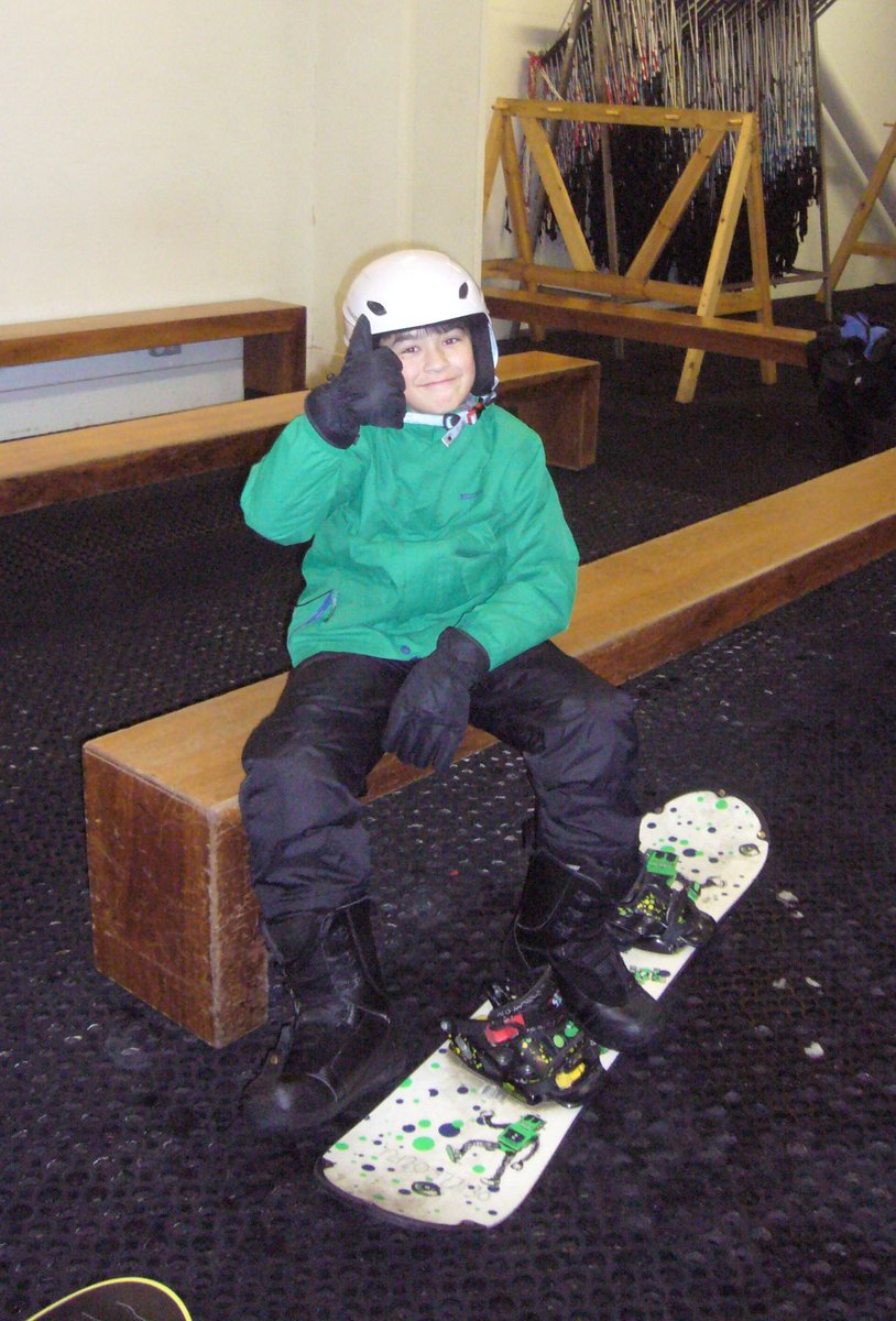 BrothertonScout's tweet photo. Getting ready for snowboarding https://t.co/nPBsbrWz14