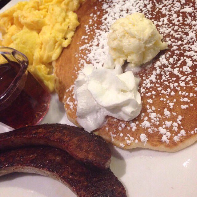 thefoodtasters's tweet photo. Rise & Shine Squares! It’s #SquareBreakfastWeek! Join the @TheSquareCafe this weekend for...
https://t.co/ZLvth0rGxd https://t.co/eKCx1XJ4PG