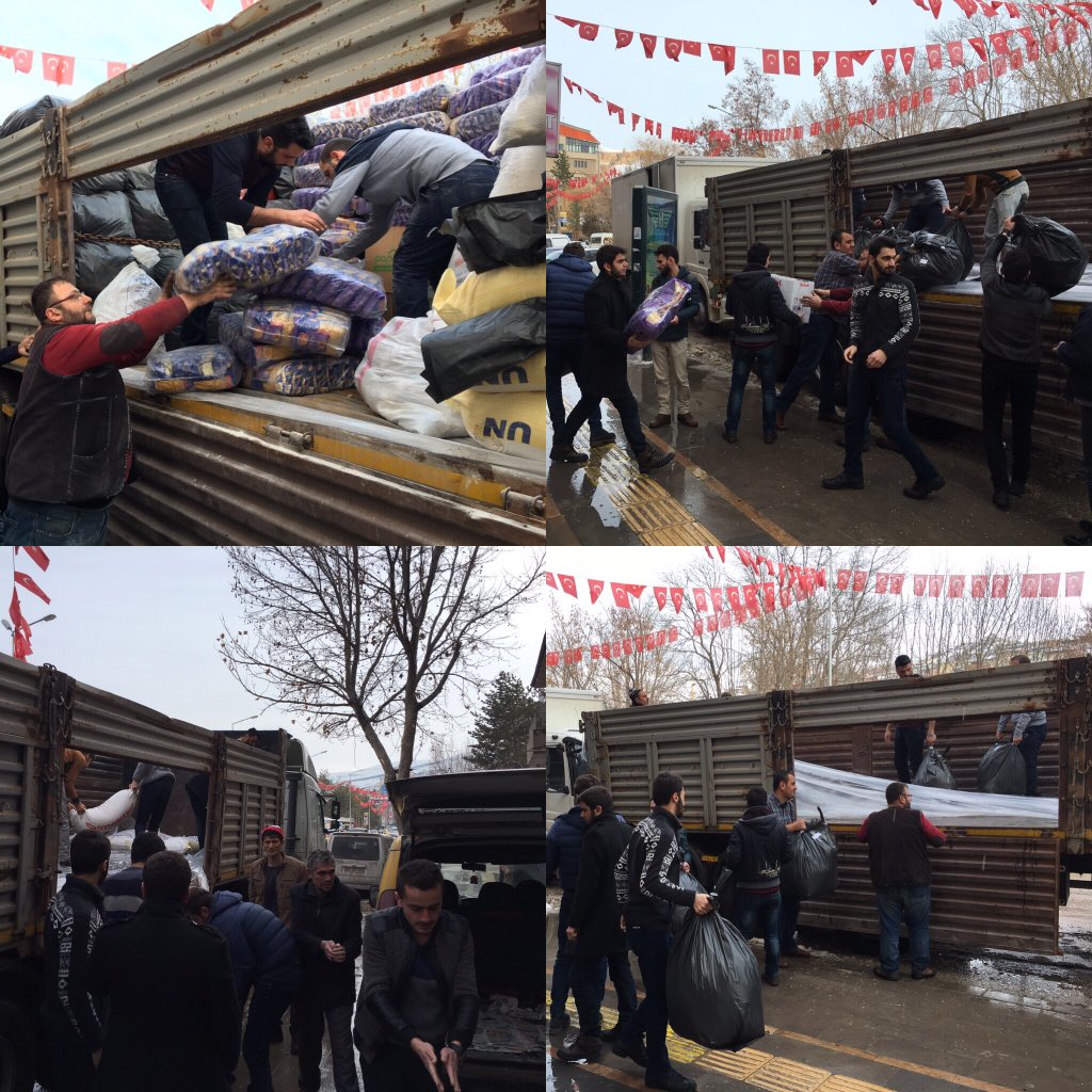 BayırbucakTürkmenleri için topladığımz yardım malzemelerini kardeşlerimze gönderyoruz.Allah hayrınızı kabul eylesin.