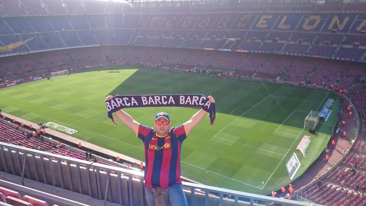 JorgeSimito's tweet photo. FCB-ATM @Albertoelmusico esta tarde pinta elegante https://t.co/VhDjfxJJqN