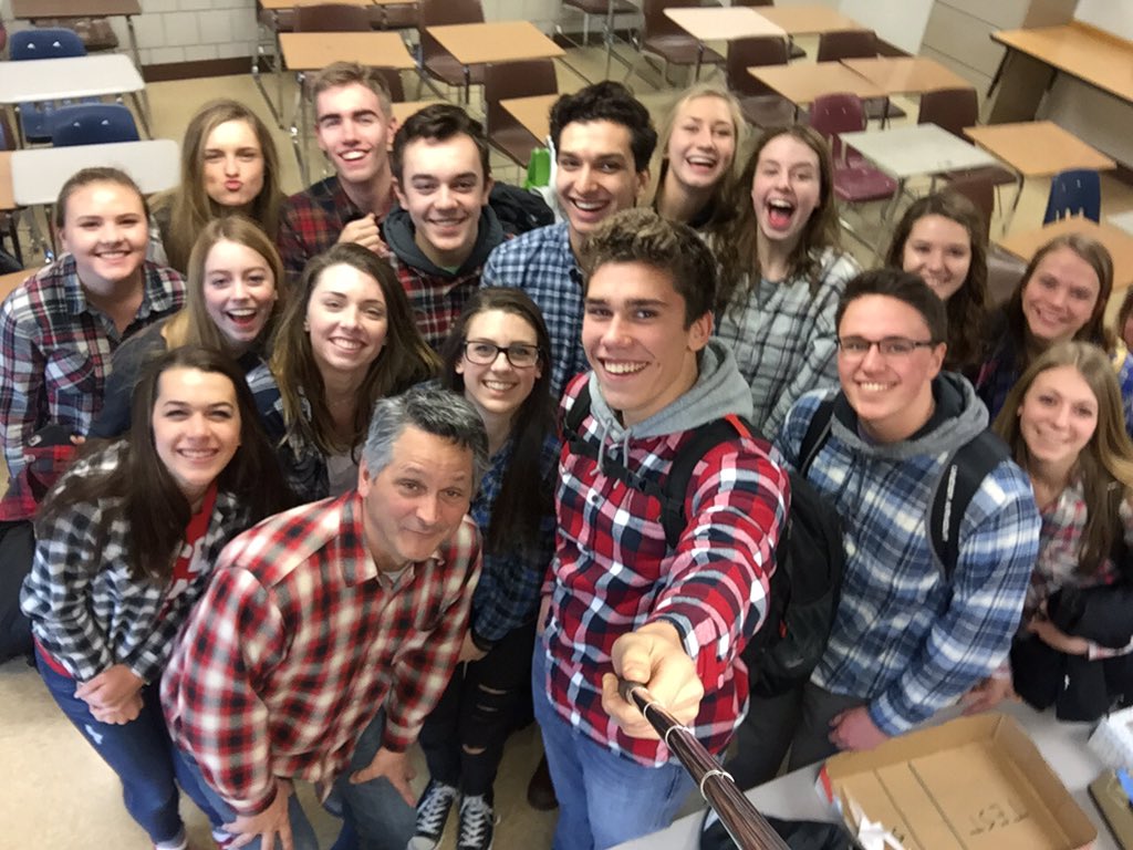 lacwacpogo's tweet photo. I owe these wonderful kids the world.#TeEsperamosJack https://t.co/wQSpLe4USR