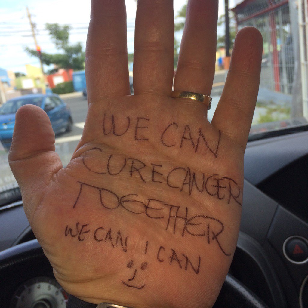peterr787's tweet photo. WorldCancerDay, #TalkingHands, #WeCanICan, #AmgenSingapore https://t.co/acECsFzYIv