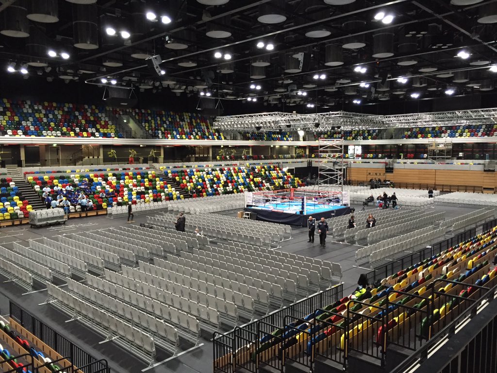 MatchroomBoxing tweet picture