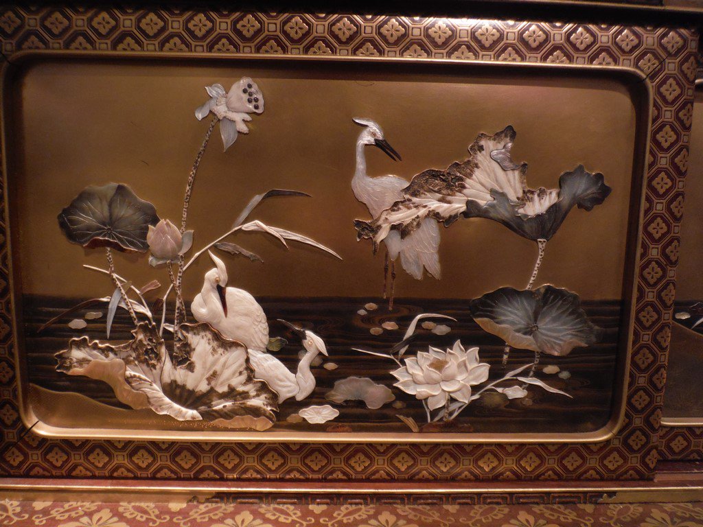 LaforeAlexandre's tweet photo. Pour la #BRAFA2016, la galerie #JacquesBarrère exposait également ce fantastique cabinet japonais du XIXe siècle 😍 https://t.co/QEec6PxP2L