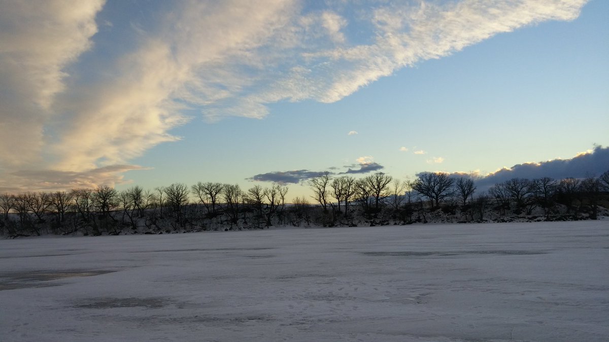 jfarkas14's tweet photo. Day 1 of #muddpuppy #eDNA surveys went great! Ready for day 2! #kerbysark #BigStoneLake #StayingWarm https://t.co/hMK5maxoDo