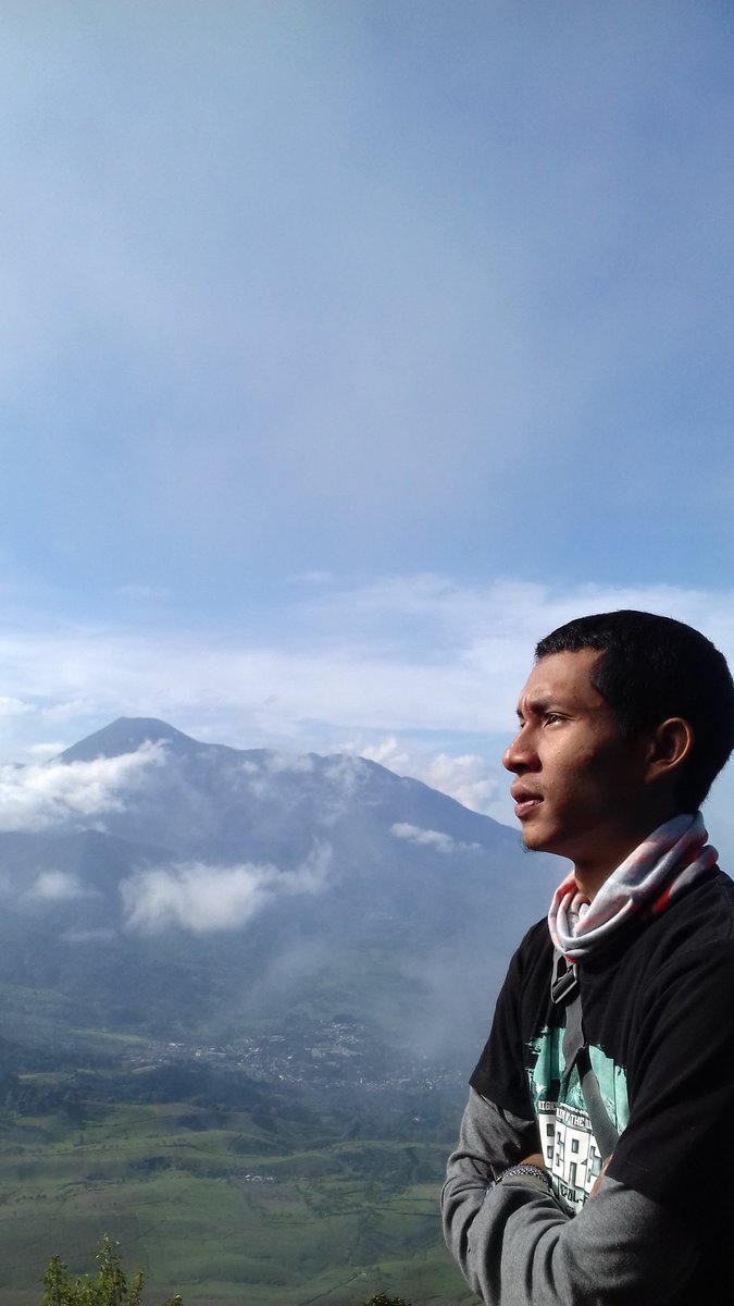 karna gunung tak pernah membuat kita patah hati!  #infogunung #idpendaki #pendakiamatir #explorbogor