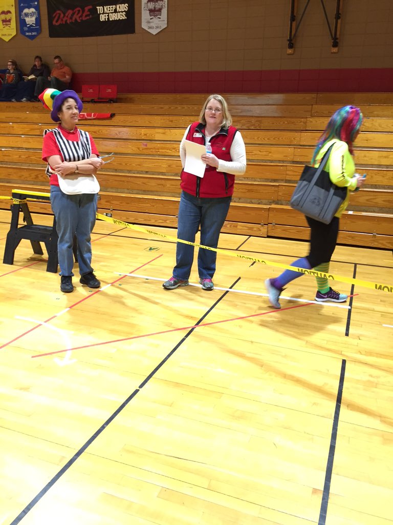 UNLbbarker's tweet image. FLL NE qualifier with @angelaabts @Nebraska4H #omgrobots