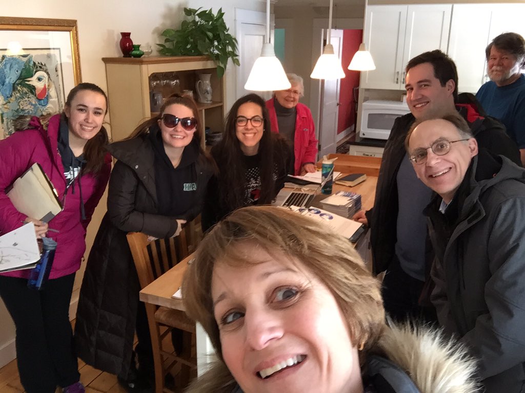 hiClaudi's tweet image. Durham is ready to talk to voters about @HillaryforNH ! Make sure to join us at 1pm for round 2! #603forHRC