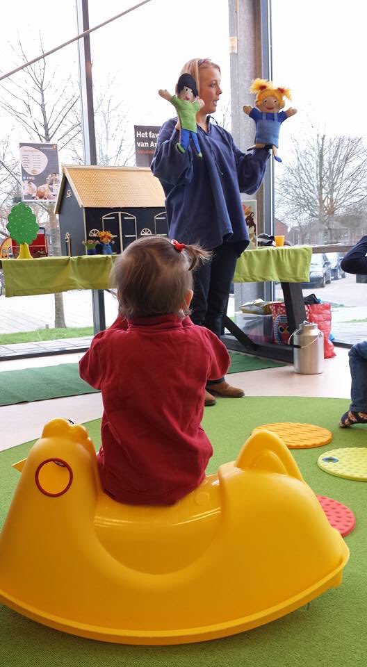 Gerdien in boerenkiel #nationalevoorleesdagen, @BoekStart @BiebOschelde #Zierikzee #wehebbenereengeitjebij