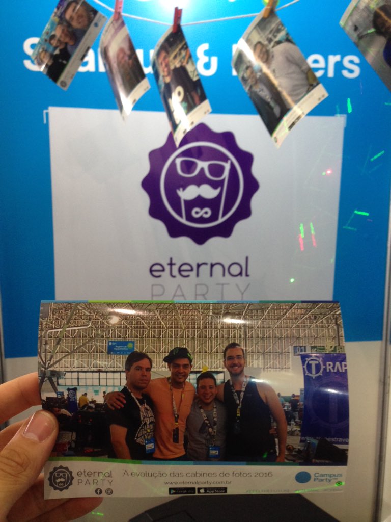 AppEternal's tweet photo. Pessoal baixou o App na #CPBR9 , tirou foto e imprimiu! Valeu!! https://t.co/18hKtUCAP8
