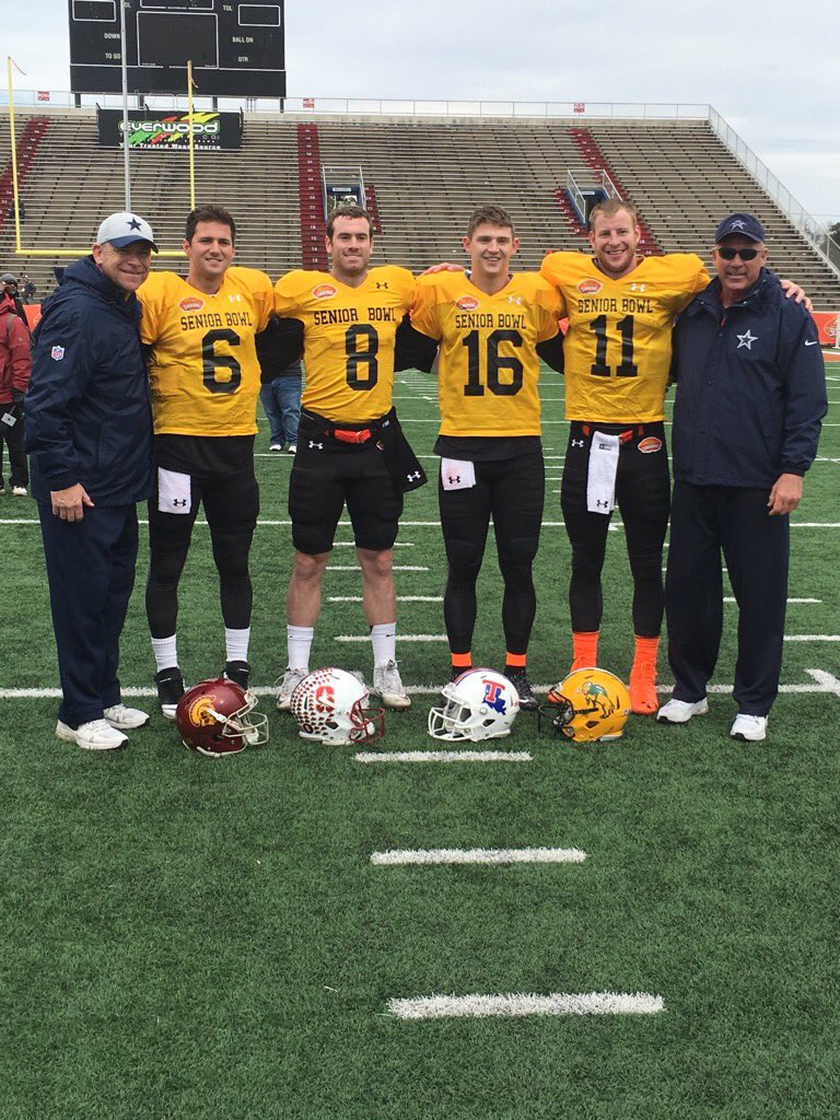 davehelman_'s tweet image. Scott Linehan and Wade Wilson, cheesin&apos; with the North QBs: Cody Kessler, Kevin Hogan, Jeff Driskel and Carson Wentz