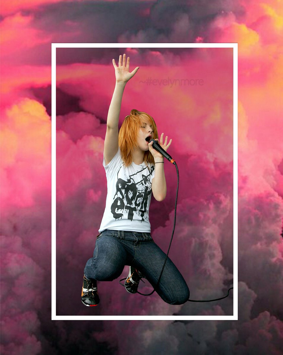 EvelynEsparza11's tweet photo. @yelyahwilliams @hayleyfromnews @HayleyWonline @hayleys_hair by: me https://t.co/aV68XuQQzS
